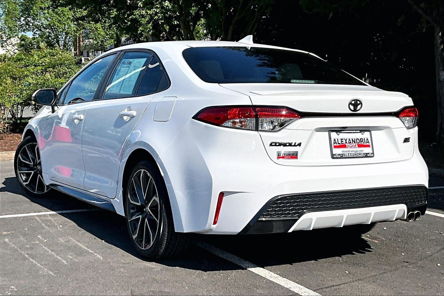 Used 2020 Toyota Corolla SE FWD image 11