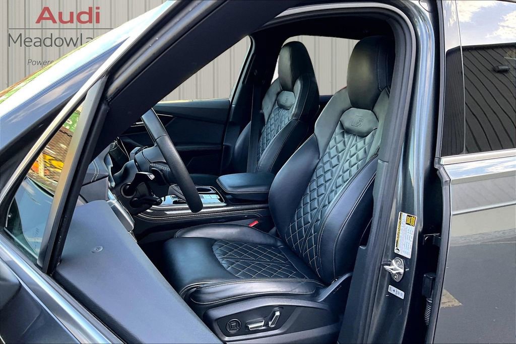 Used 2023 Audi SQ7 Premium Plus AWD/4WD image 21