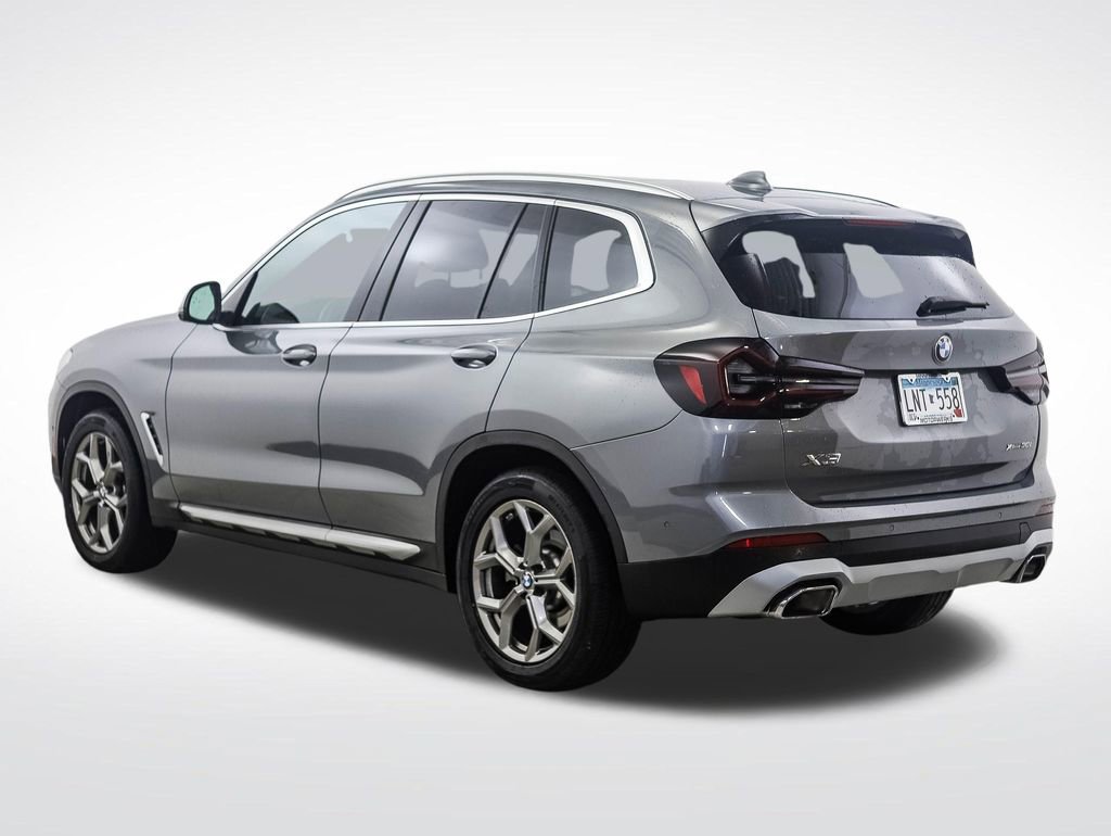 Certified 2024 BMW X3 xDrive30i w/ Premium Package AWD/4WD image 3