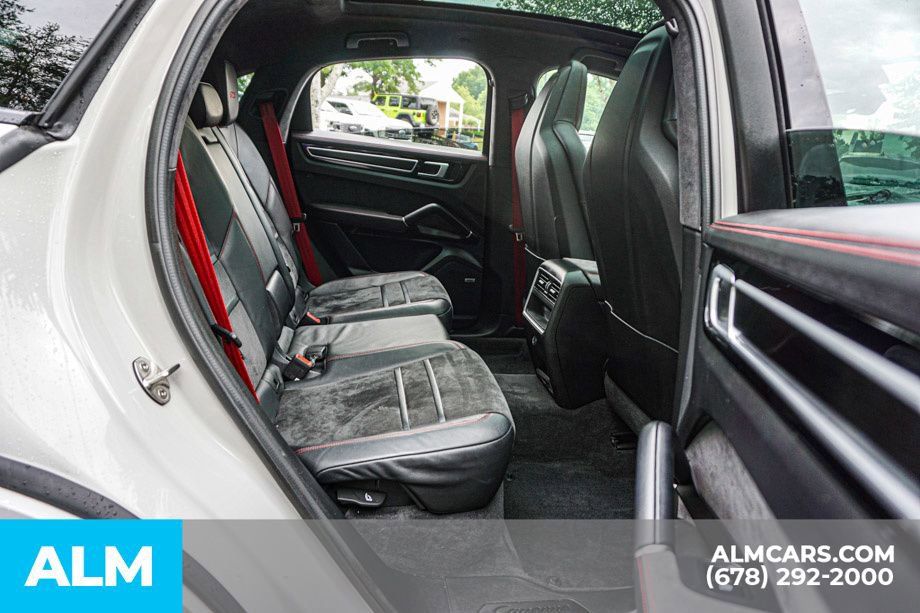 Used 2022 Porsche Cayenne GTS w/ Premium Package AWD/4WD image 22