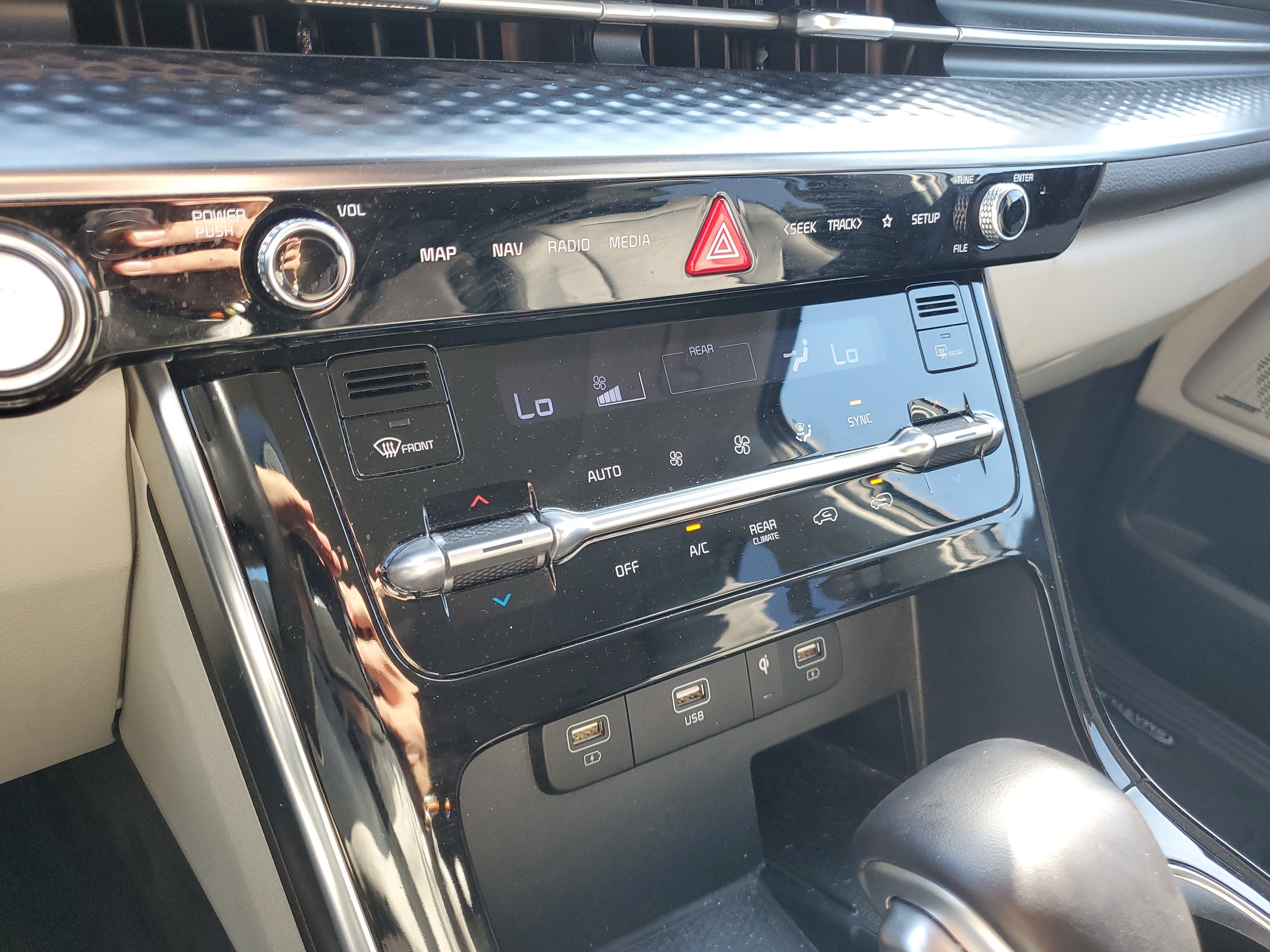 Used 2022 Kia Carnival SX Prestige image 37