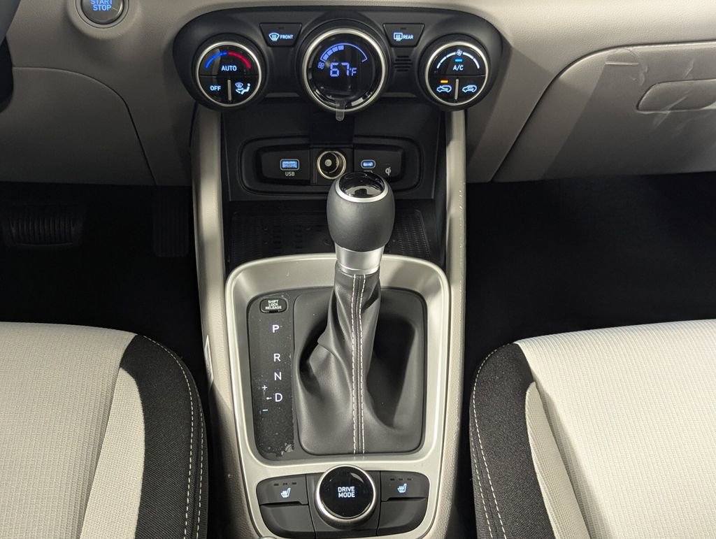 New 2026 Hyundai Venue SEL FWD image 19