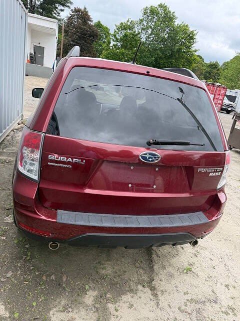 Used 2013 Subaru Forester 2.5X Premium w/ All-Weather Plus Pkg AWD/4WD image 10