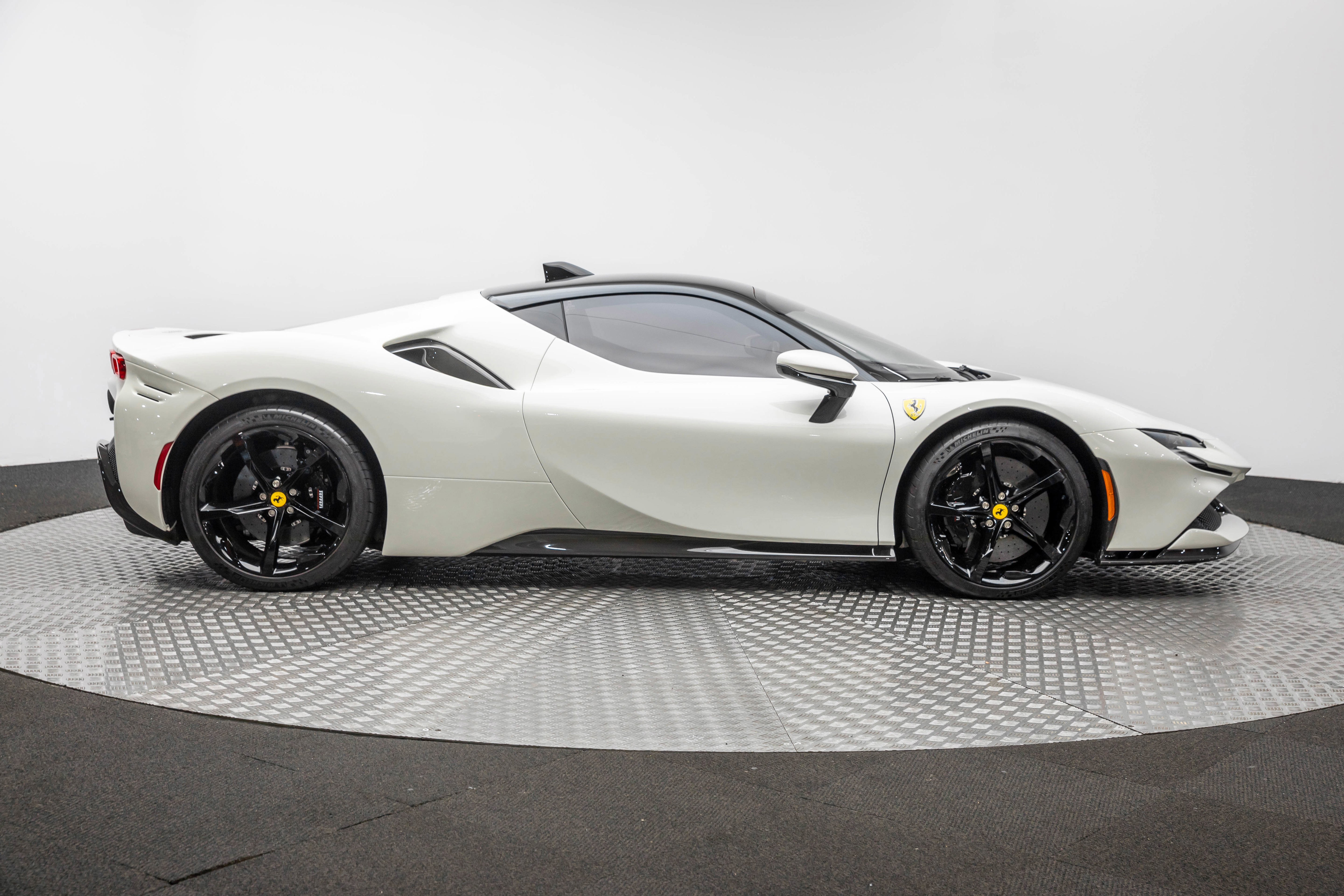 Certified 2024 Ferrari SF90 Stradale image 9