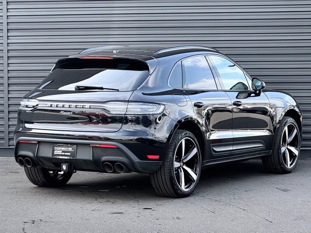 Certified 2025 Porsche Macan image 7