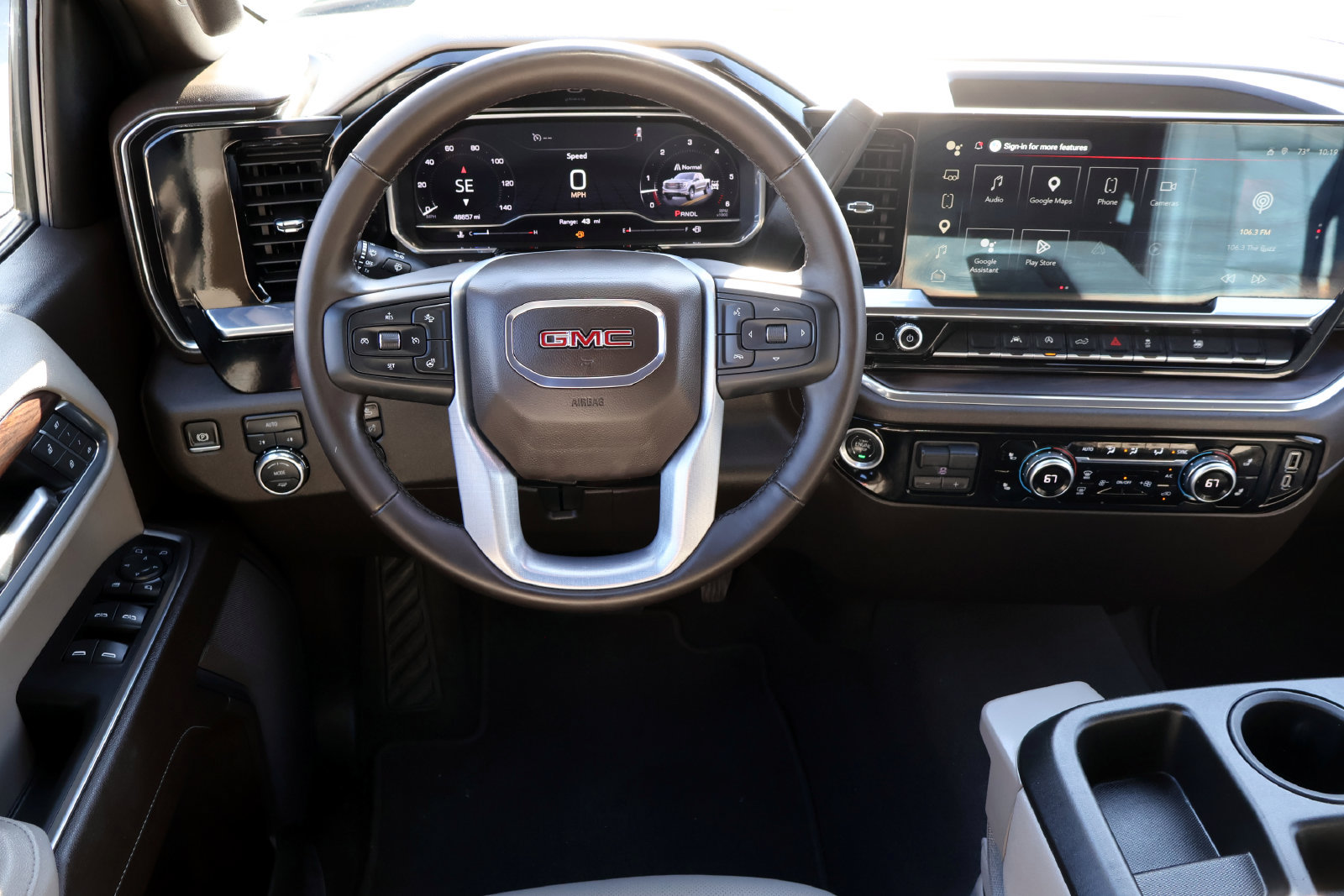 Used 2025 GMC Sierra 1500 SLT AWD/4WD image 17