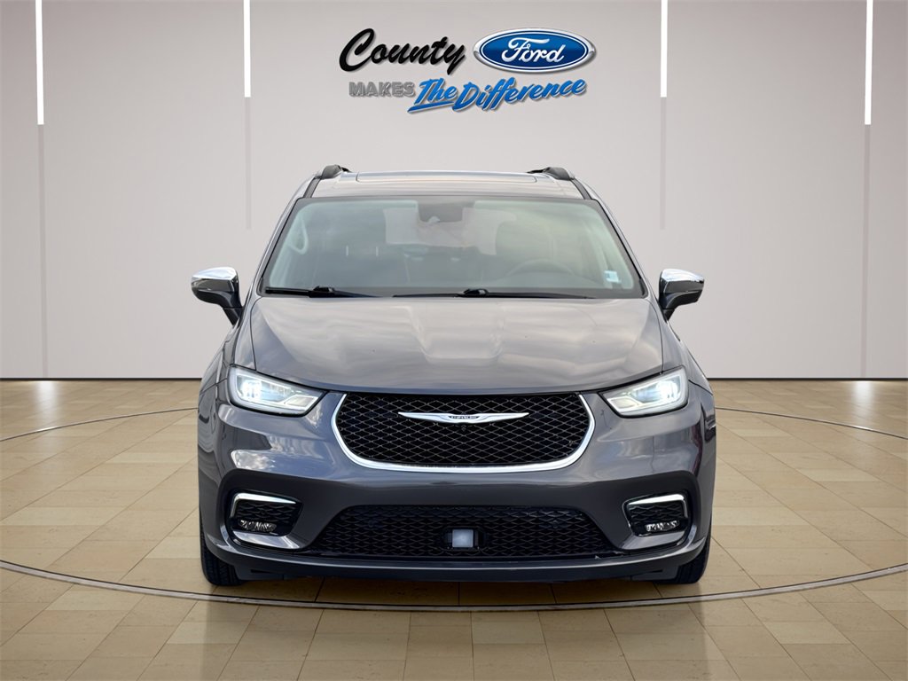 Used 2022 Chrysler Pacifica Limited image 11