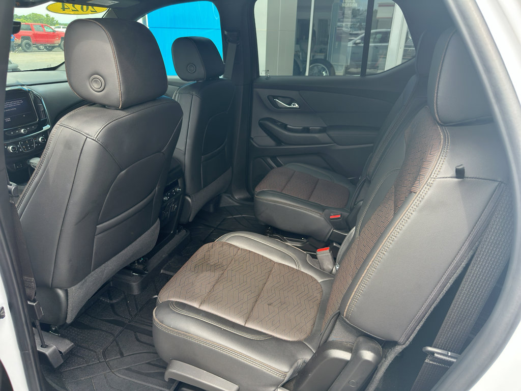Used 2024 Chevrolet Traverse High Country image 12