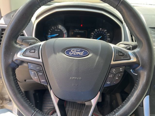 Used 2018 Ford Edge SEL image 11
