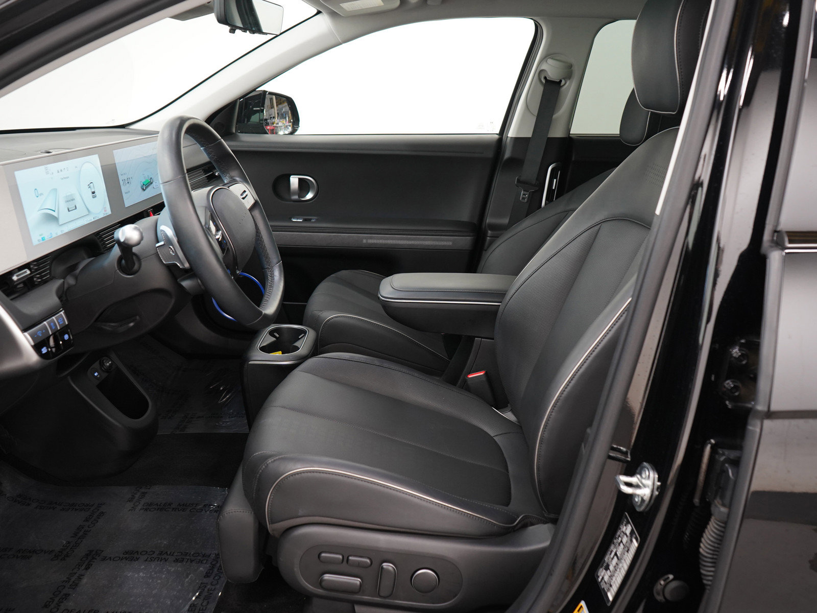 Used 2024 Hyundai Ioniq 5 Limited image 24