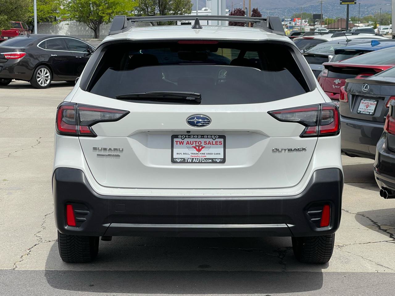Used 2022 Subaru Outback Premium AWD/4WD image 6