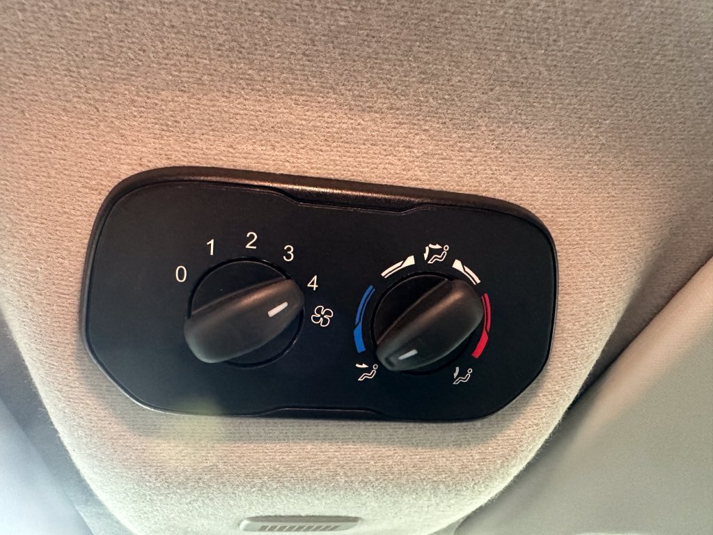 Used 2018 Ford Transit 350 XL RWD image 27