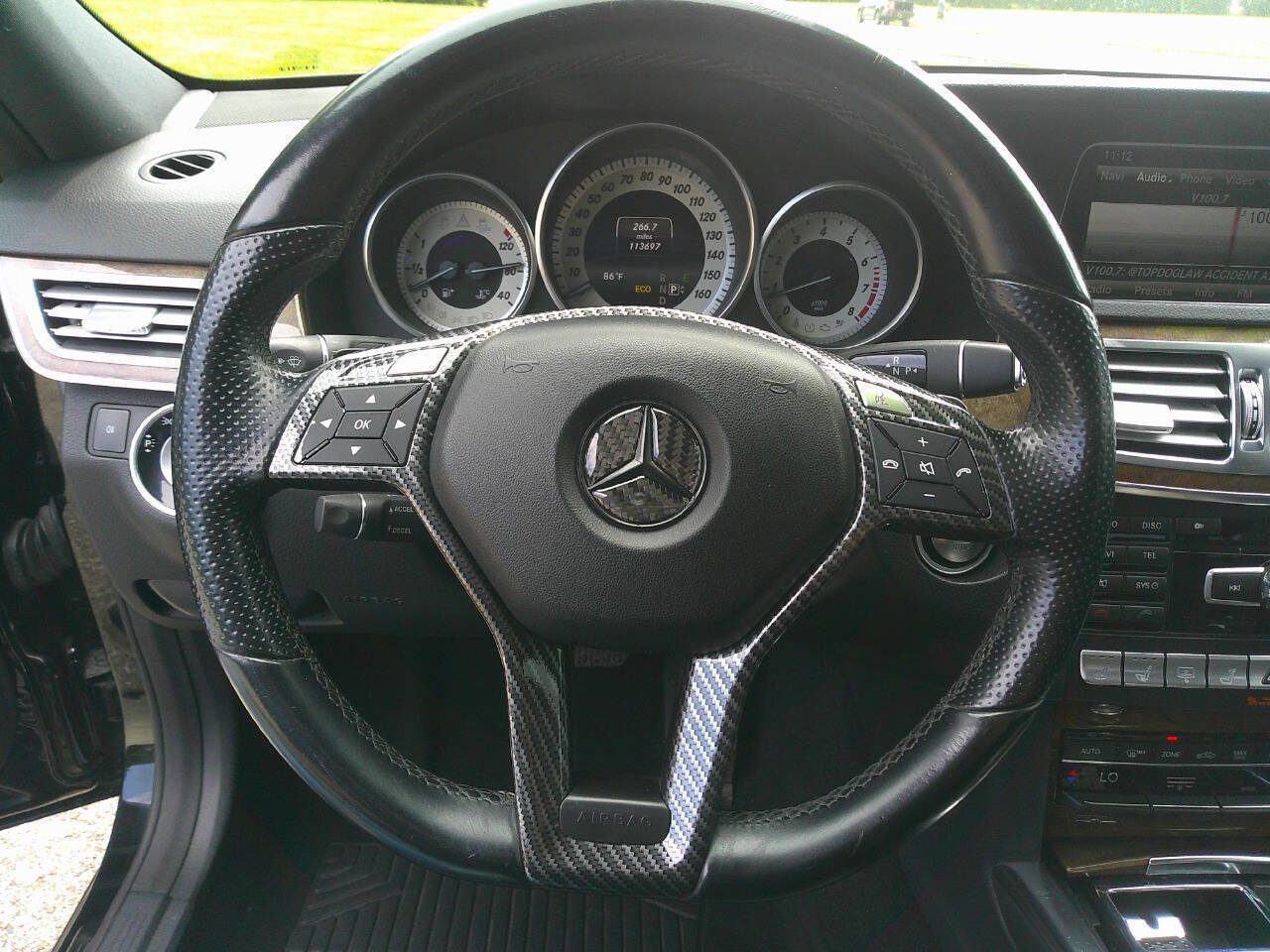 Used 2014 Mercedes-Benz E 550 4MATIC Sedan w/ Premium 1 Package image 21