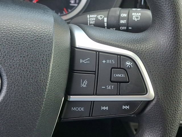 Used 2022 Toyota Highlander L AWD/4WD image 23