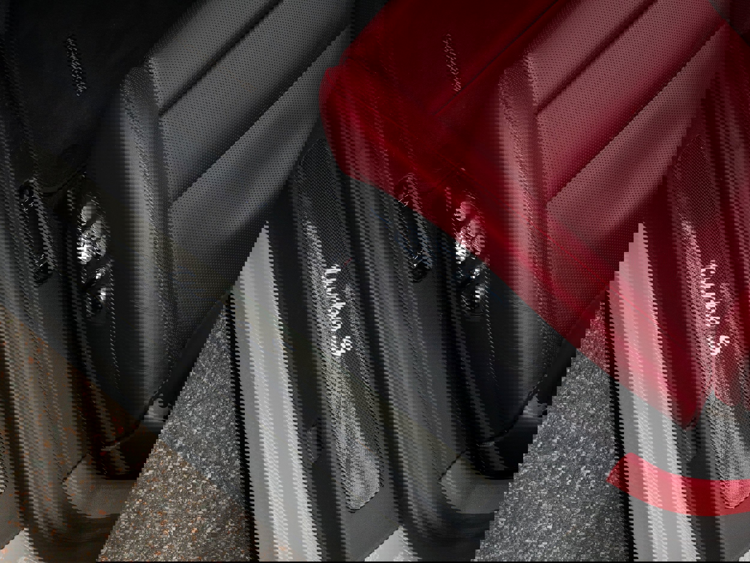 Used 2019 Porsche 911 Turbo S image 36