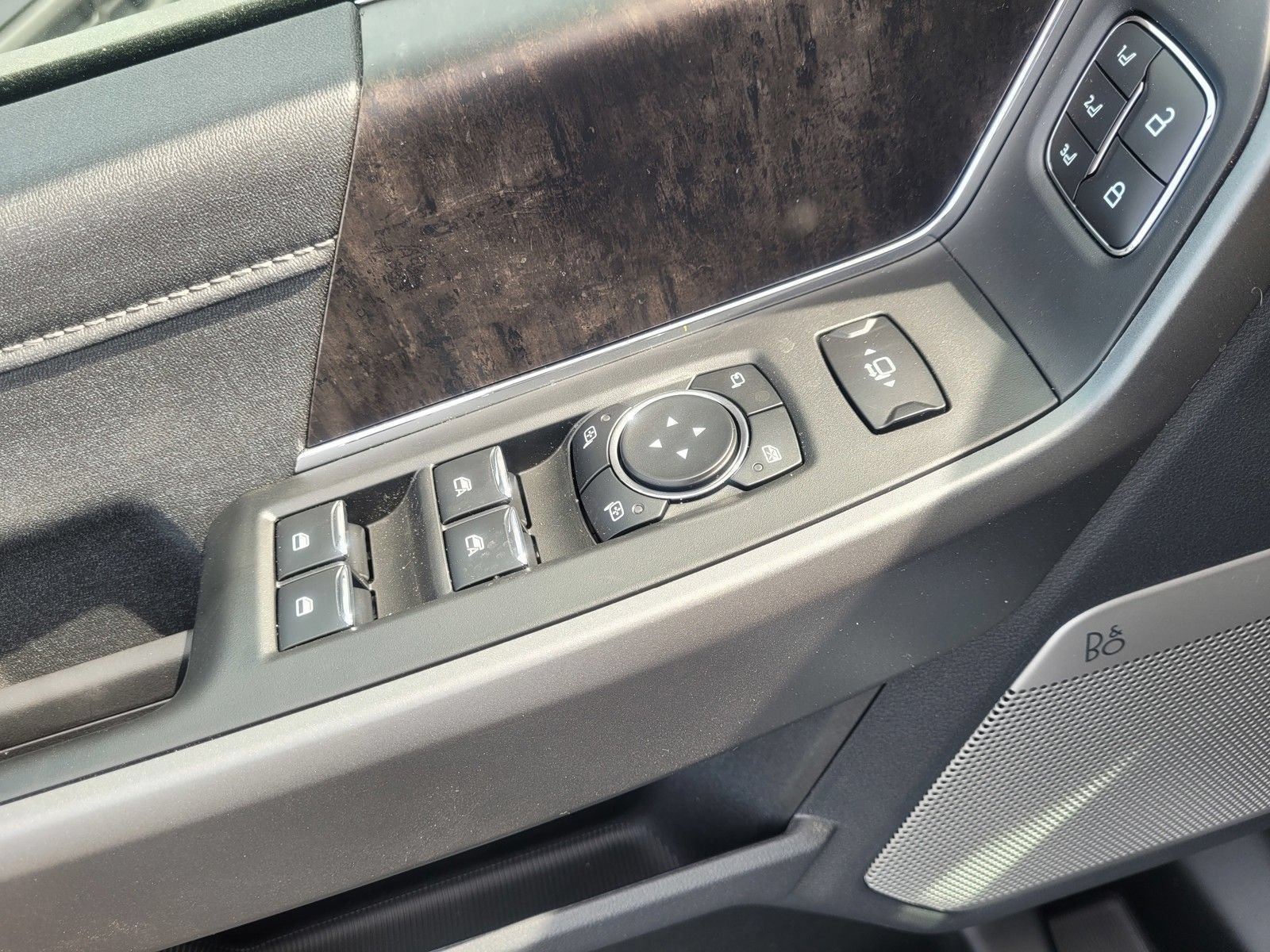 New 2026 Ford F250 Lariat w/ FX4 Off-Road Package AWD/4WD image 14