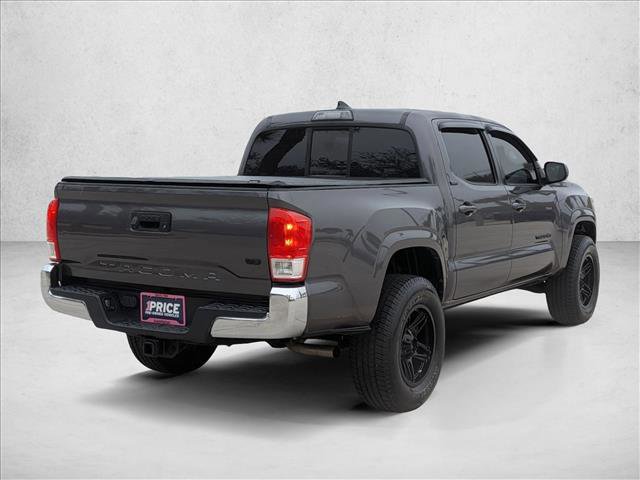 Used 2016 Toyota Tacoma SR5 w/ Towing Package image 5
