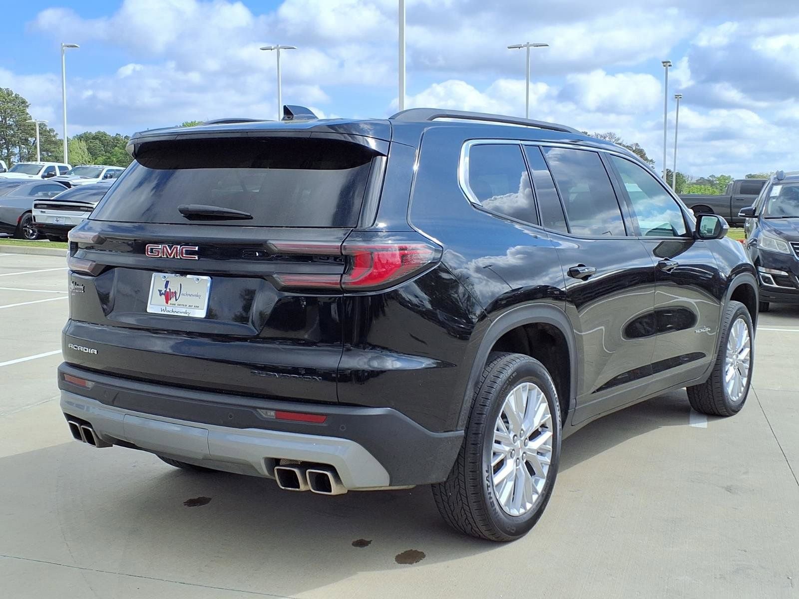 Used 2025 GMC Acadia Elevation w/ Elevation Premium Package image 6