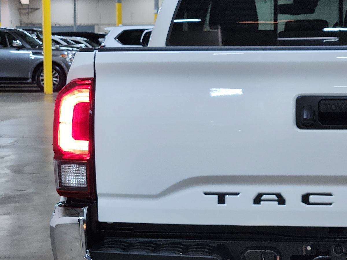 Used 2022 Toyota Tacoma SR5 RWD image 20