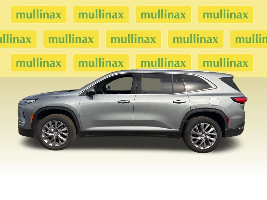Used 2025 Buick Enclave Preferred image 6