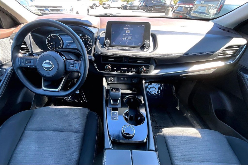 Used 2023 Nissan Rogue SV AWD/4WD image 9