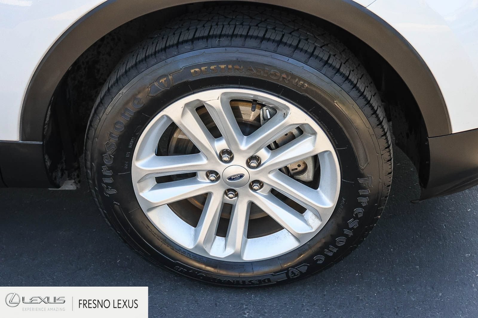 Used 2017 Ford Explorer XLT w/ Equipment Group 202A FWD image 9