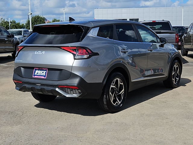 Used 2024 Kia Sportage LX FWD image 5