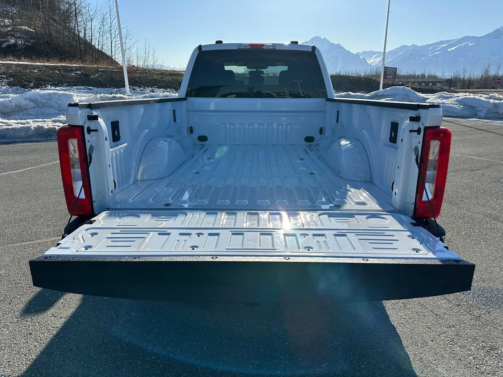 Used 2023 Ford F350 XLT w/ FX4 Off-Road Package image 14
