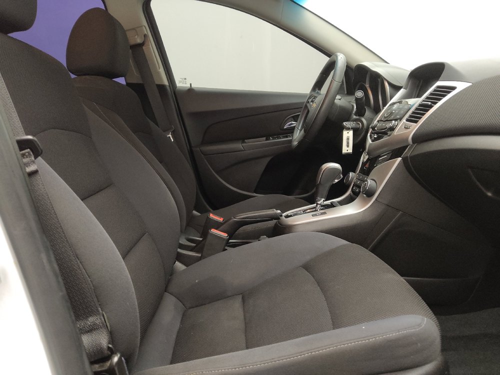 Used 2016 Chevrolet Cruze LT w/ Enhanced Safety Package FWD image 21