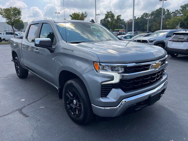 Used 2023 Chevrolet Silverado 1500 LT AWD/4WD image 4