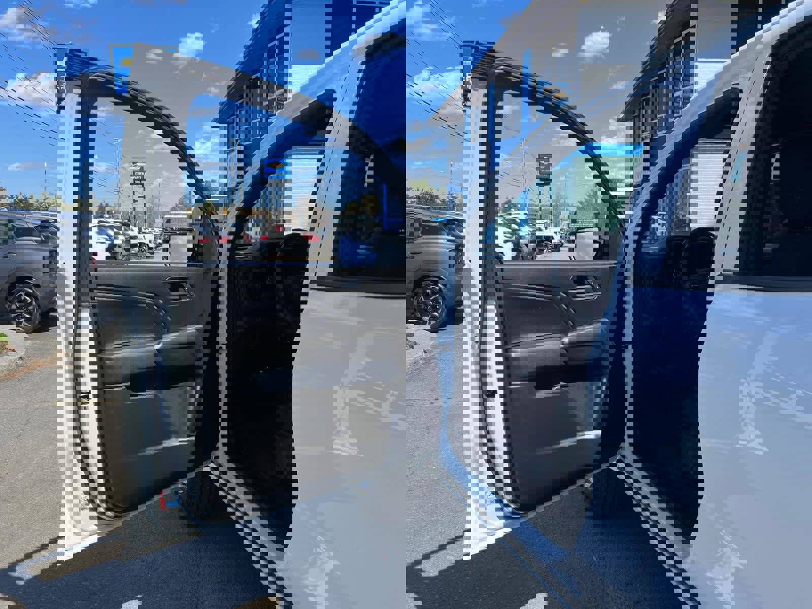 Certified 2023 Chevrolet Colorado W/T RWD image 15