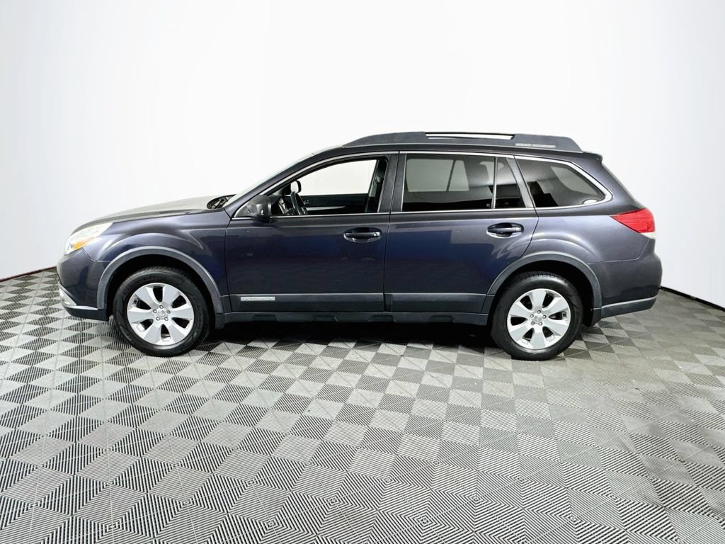 Used 2012 Subaru Outback 2.5i Premium w/ All-Weather Pkg AWD/4WD image 4