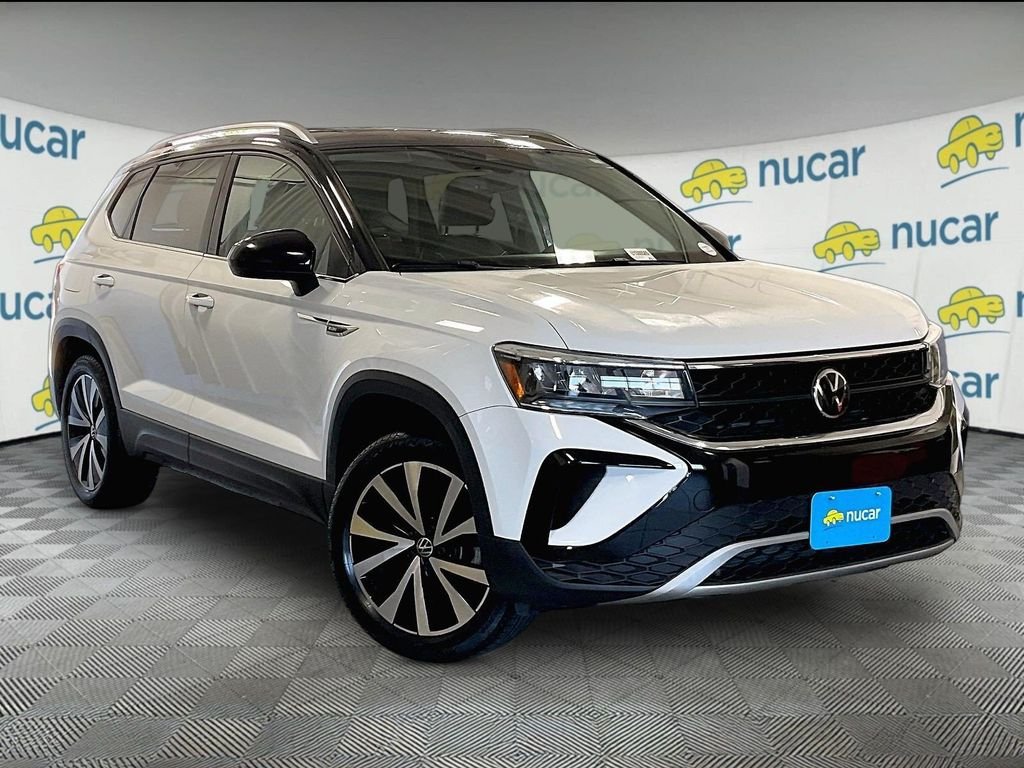Used 2023 Volkswagen Taos SE AWD/4WD image 1