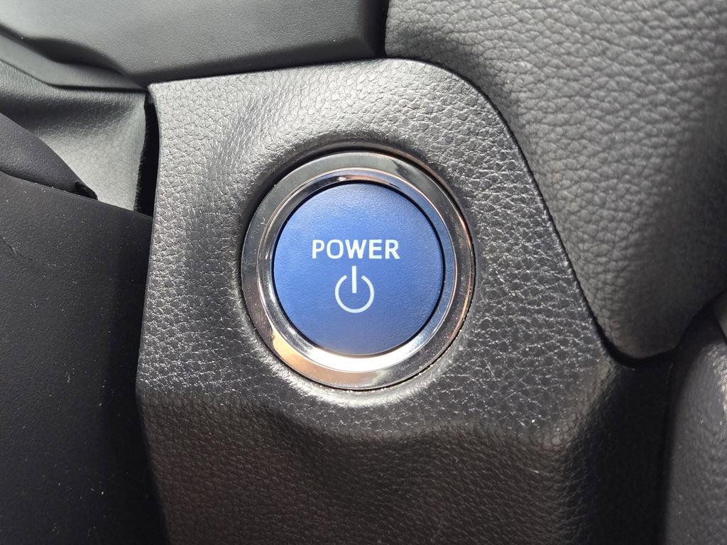 Certified 2022 Toyota RAV4 SE w/ Convenience Package image 23