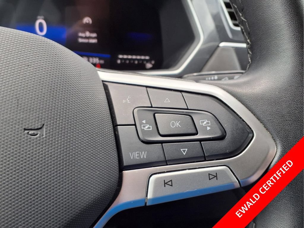 Used 2024 Volkswagen Tiguan Wolfsburg Edition AWD/4WD image 17