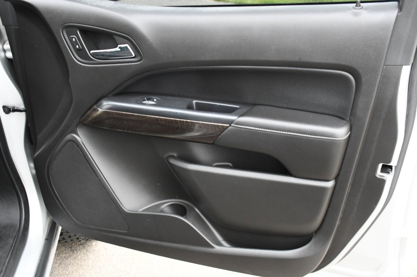 Used 2016 GMC Canyon SLE w/ Trailering Package image 17