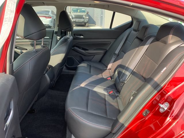 Used 2023 Nissan Altima 2.5 SR w/ SR Premium Package FWD image 13