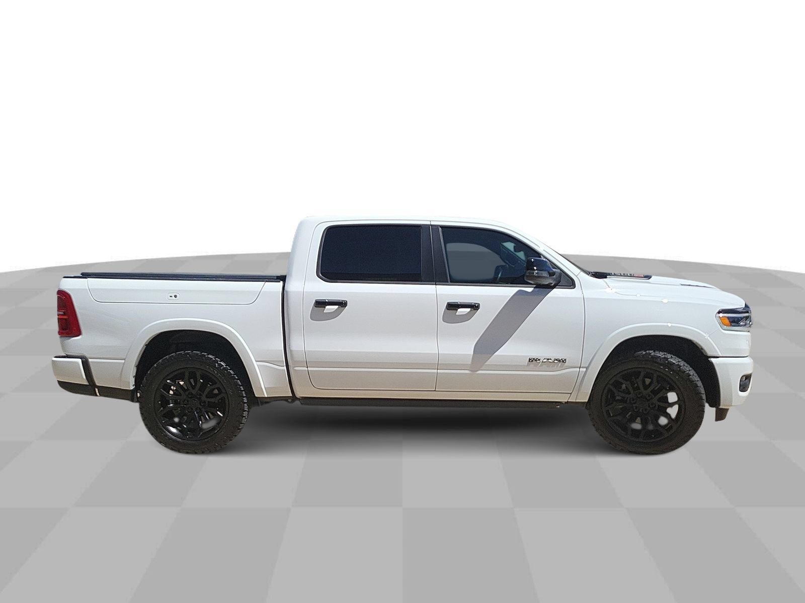 Used 2025 RAM 1500 Limited AWD/4WD image 9