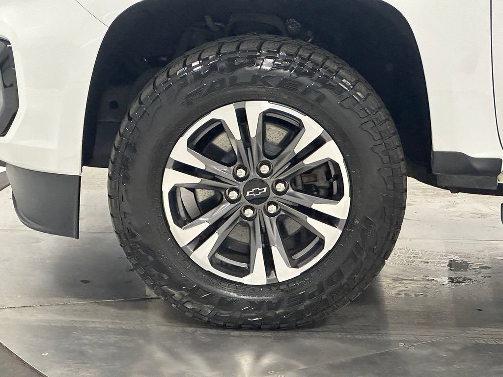 Used 2021 Chevrolet Colorado Z71 w/ Safety Package AWD/4WD image 35