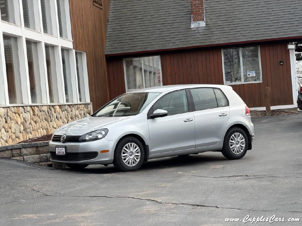 Used 2014 Volkswagen Golf 4-Door FWD image 2