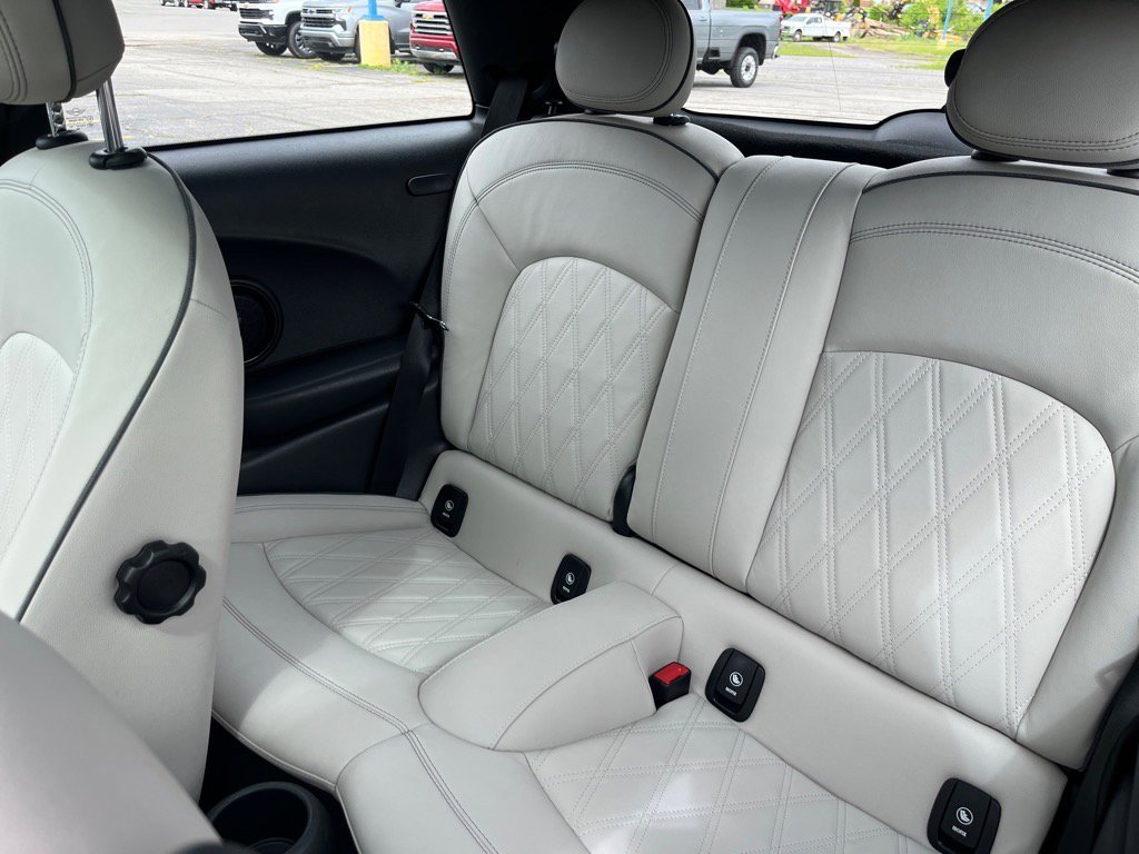 Used 2024 MINI Cooper S image 10