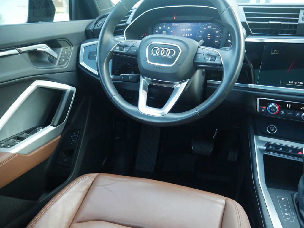 Used 2023 Audi Q3 2.0T Premium w/ Convenience Package image 35