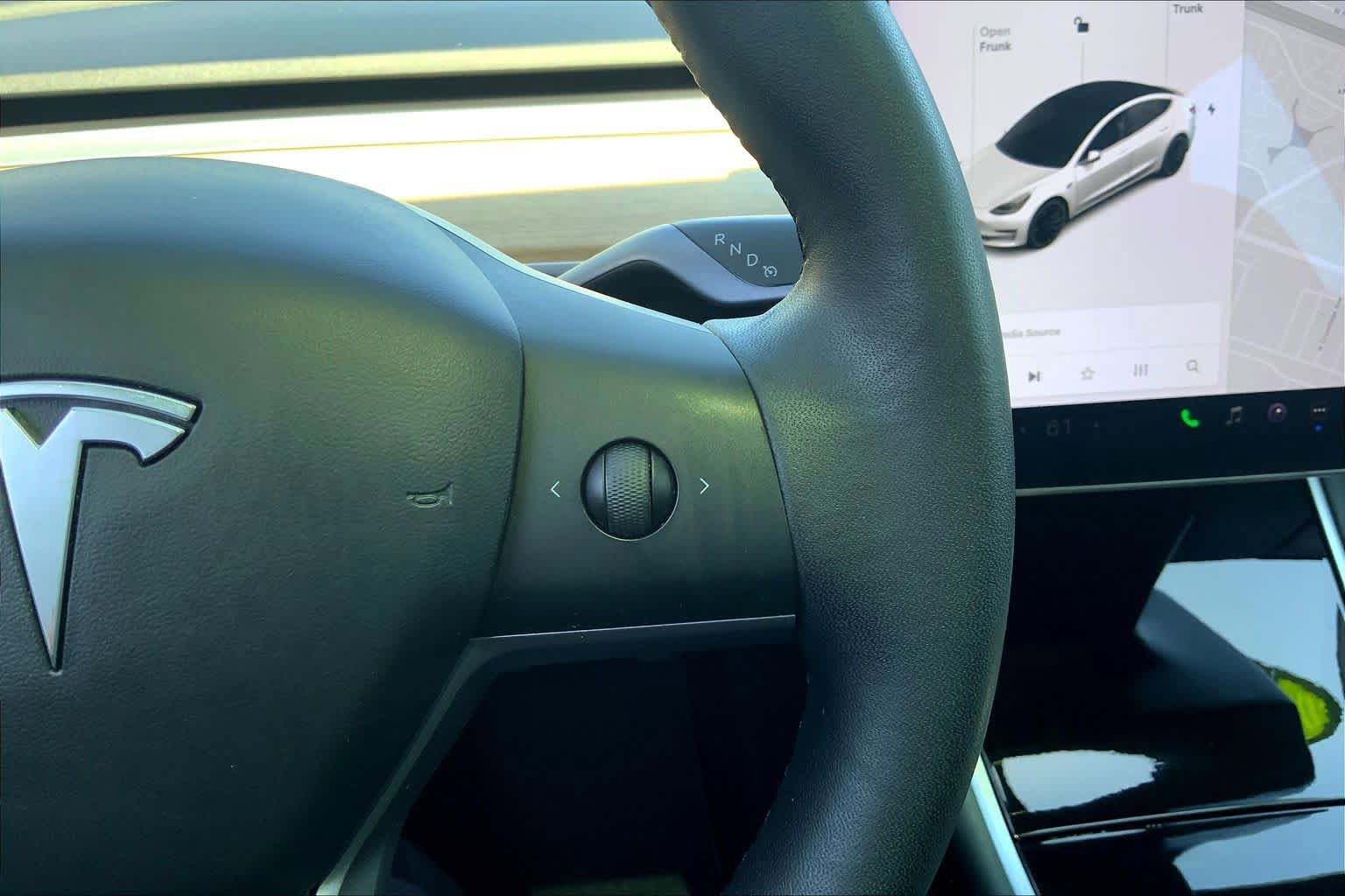Used 2020 Tesla Model 3 Long Range image 24