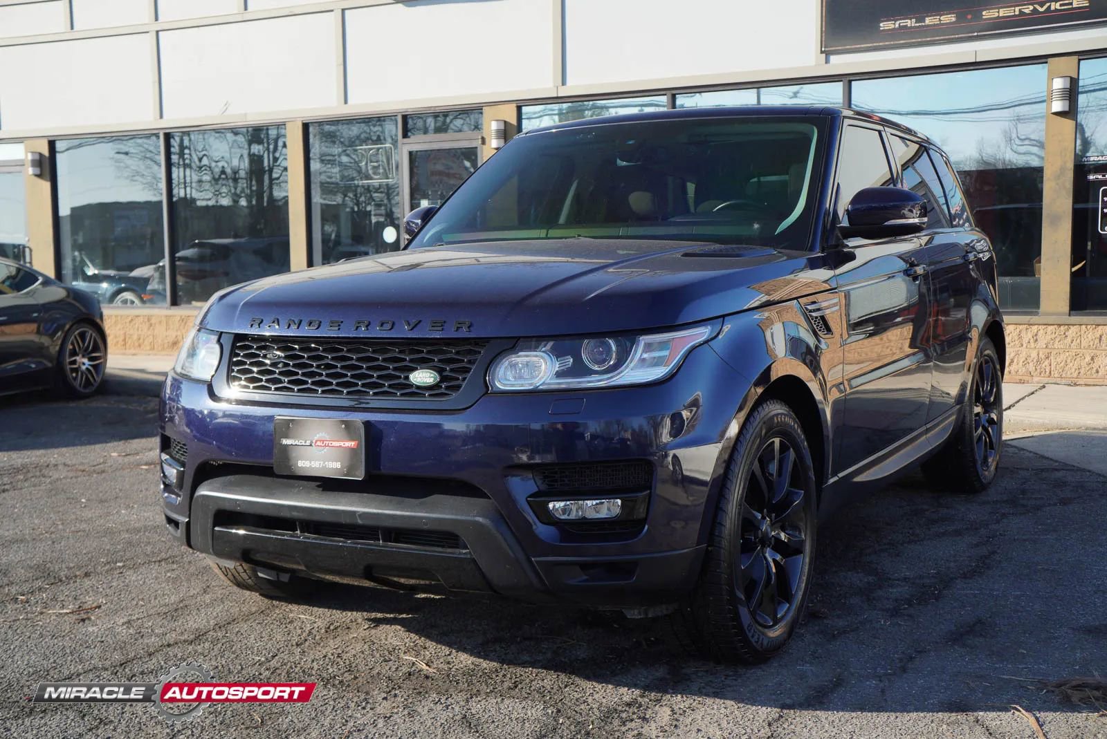 Used 2014 Land Rover Range Rover Sport image 3