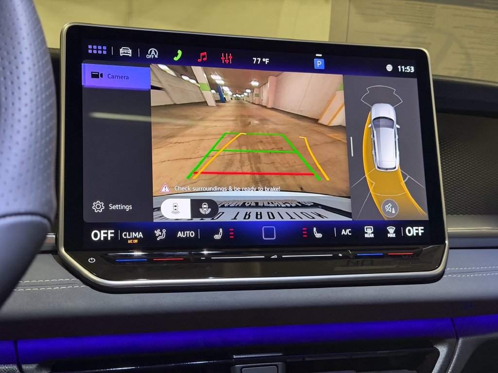 New 2026 Volkswagen Tiguan SE R-Line FWD image 17