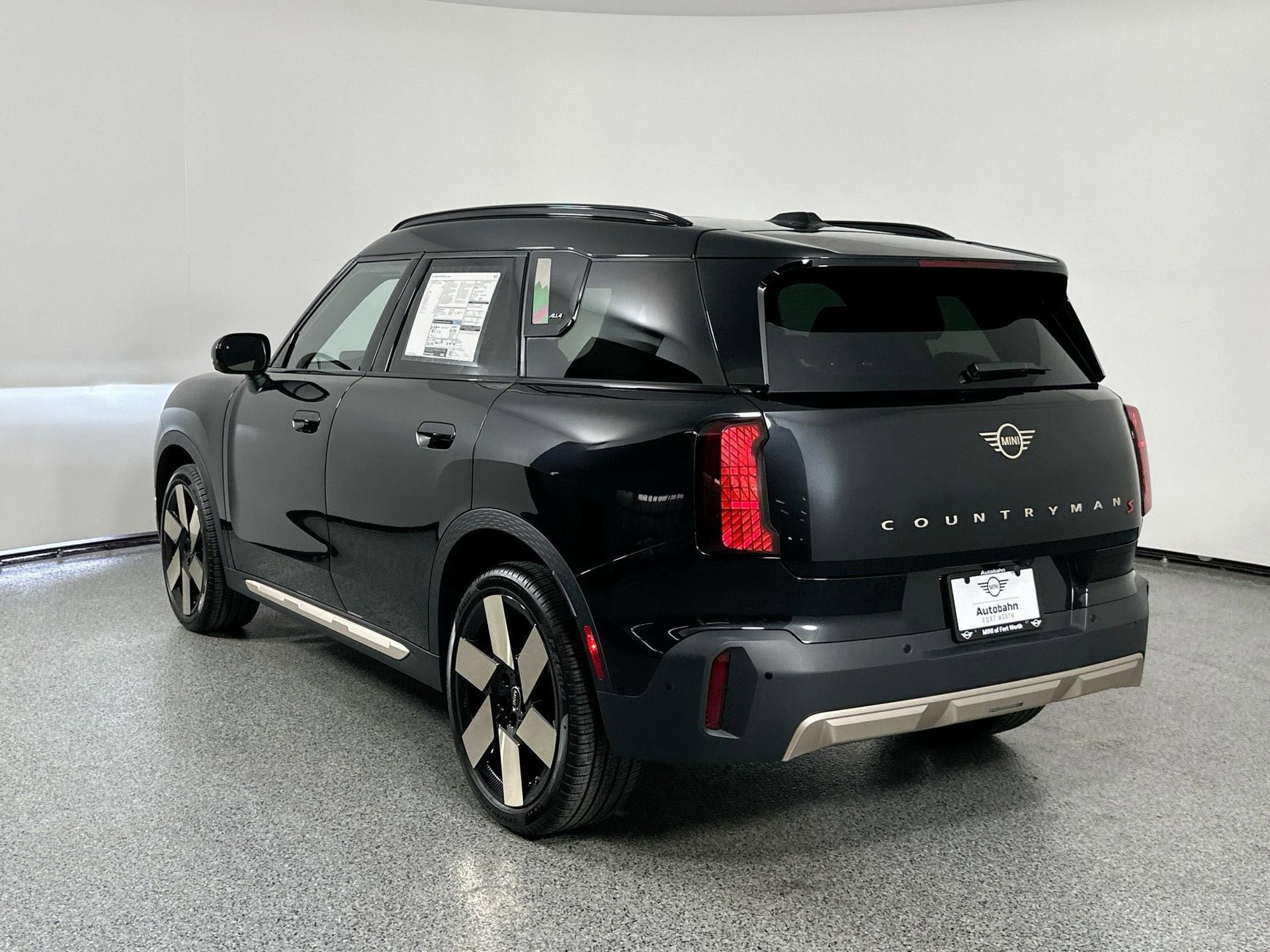 New 2025 MINI Cooper Countryman S w/ Comfort Package Max image 9