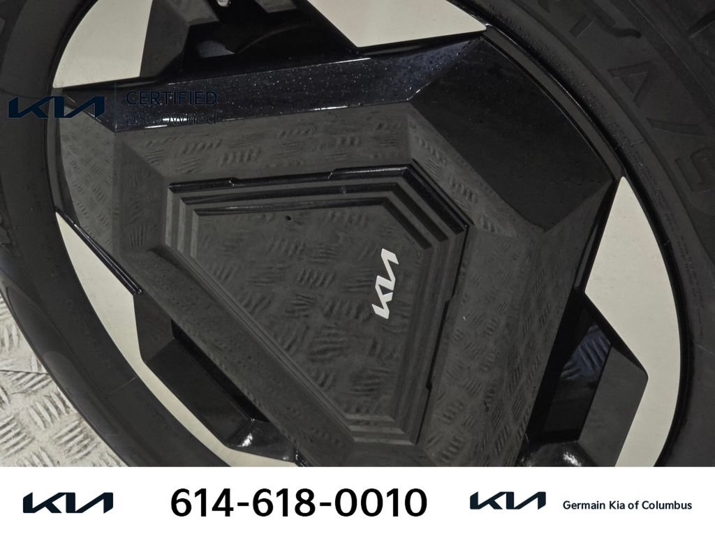 Certified 2024 Kia EV9 Land AWD/4WD image 12