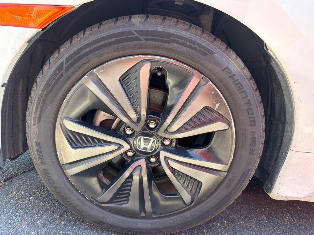 Used 2018 Honda Civic EX-L image 5