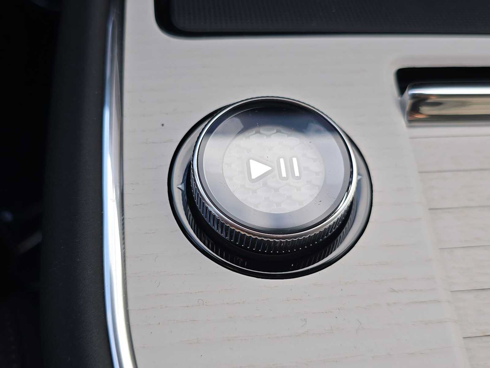 New 2026 Volvo EX90 Ultra AWD/4WD image 31