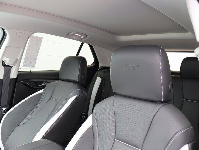 New 2025 Buick Envision Sport Touring image 21